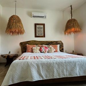 Habitación Estándar con Cama Queen